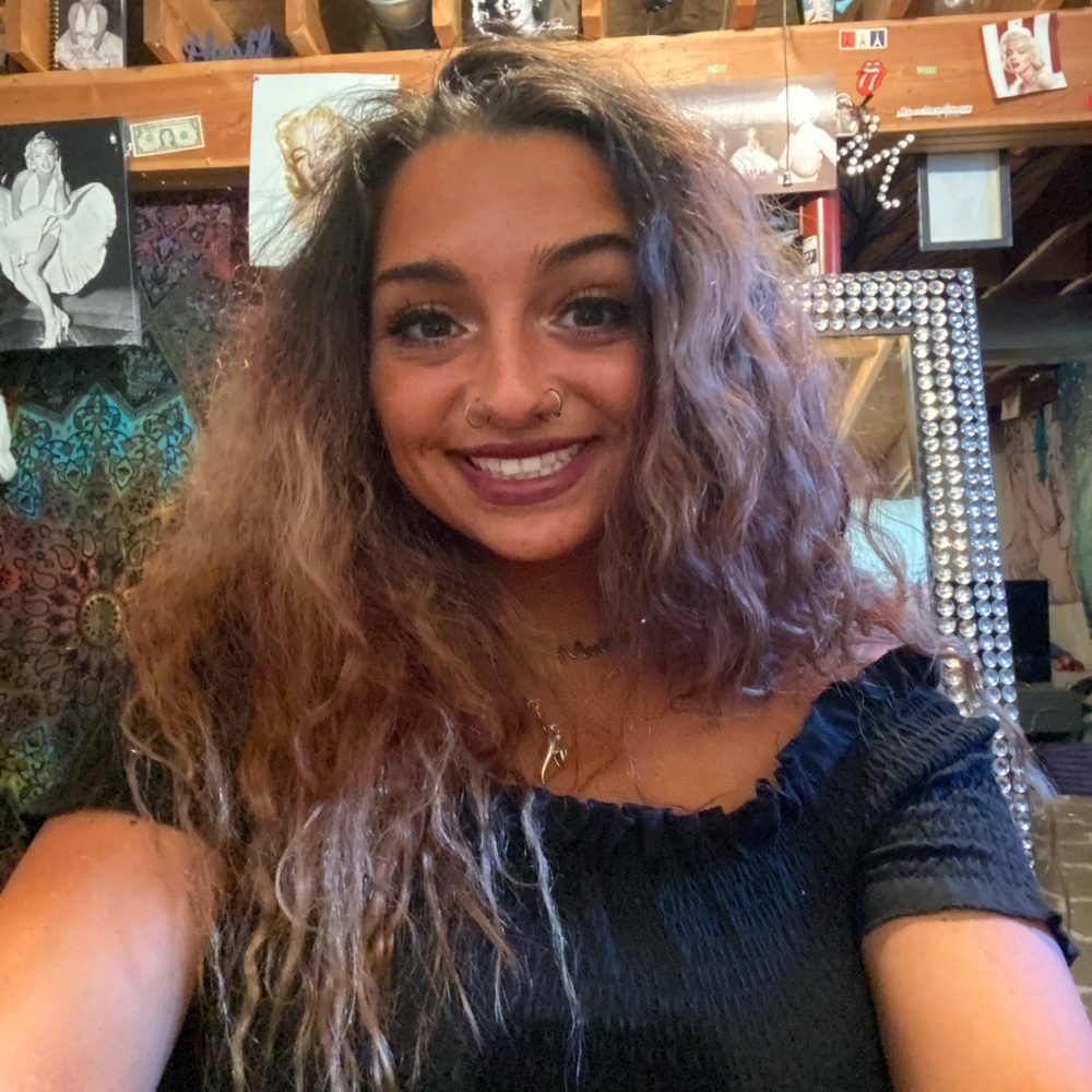 Meet your Posher, Marina